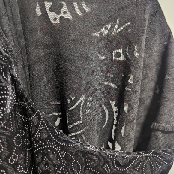 Dialogue QVC Style Velour Burnout Style Top Shirt Women's Size XS New NWT - Picture 8 of 8